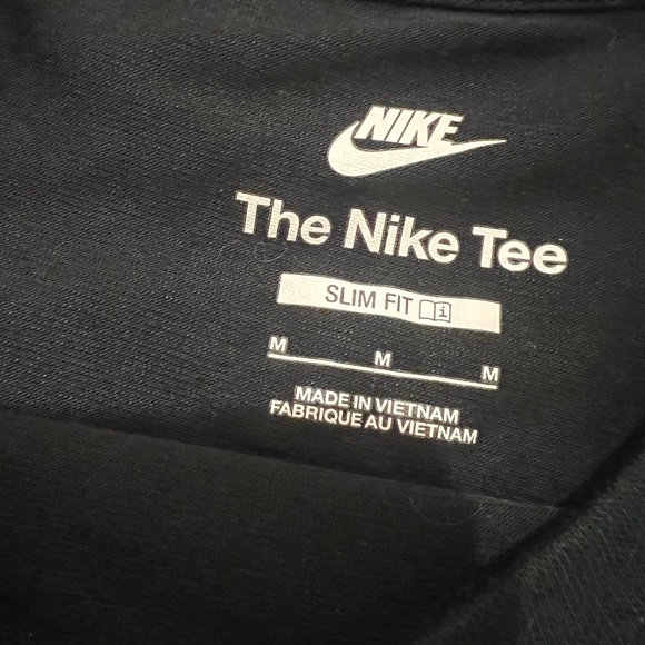 Nike Crop Top - Picture 2 of 3